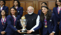 पीएम मोदींनी महिला क्रिकेट संघाचा केला सत्कार; विश्वचषक विजेत्या खेळाडूंना भेटून  केले अभिनंदन!