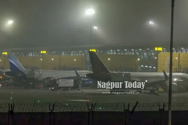 Delhi airport sees 128 flight cancellations