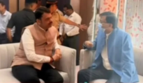 मुख्यमंत्री फडणवीस–राऊतांची अनपेक्षित भेट; राज्याच्या राजकारणात चर्चांचा पूर