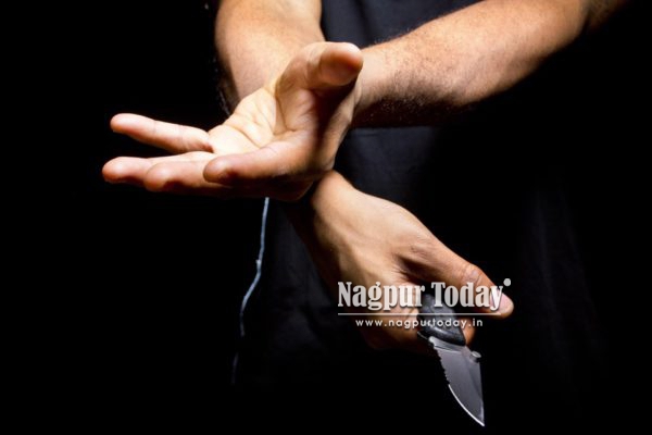 3 goons who robbed Zomato delivery boy at knifepoint arrested in Gittikhadan