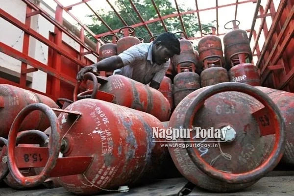100% assured supply of LPG to homes, CNG for vehicles: Govt