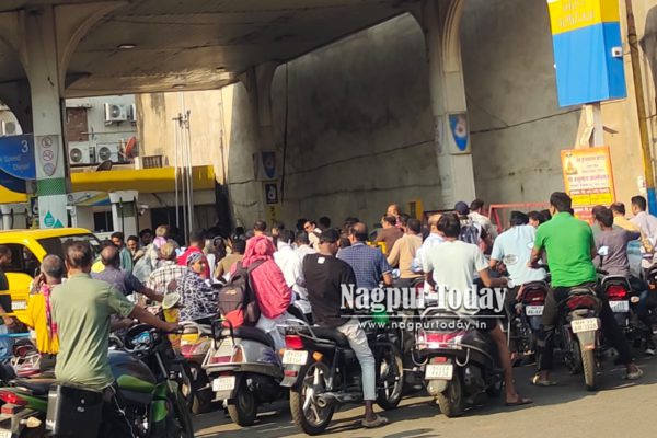 Video गोंदिया: में ‘ तेल ‘ का तांडव , पेट्रोल पंपों पर ‘ हाई वोल्टेज ‘ ड्रामा