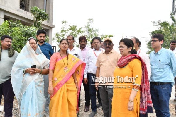 अतिरिक्त मनुष्यबळ आणि मशिनरीचा वापर करून पावसाळ्यापूर्व नदी-नाले सफाईचे कार्य निश्चित वेळेत पूर्ण करा : महापौर