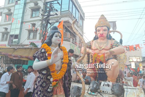 Video : रामनवमी पर गोंदिया ” राममय ” भक्ति का सागर , फूलों की बारिश, आतिशबाजी दमदार