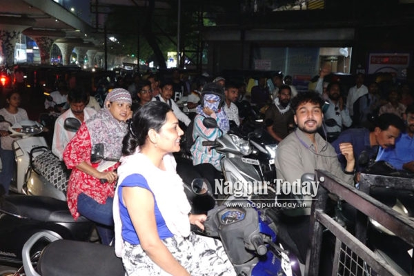 Nagpur Petrol Shortage Rumor Sparks Panic Buying, Long Queues at Fuel Stations