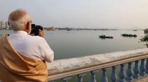Modi tries photography on the Ganga