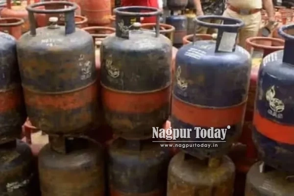 Commercial LPG cylinder price hiked by Rs 196, to cost Rs 2,111.50 in Nagpur