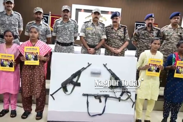 गडचिरोलीत नक्षलमुक्त मोहिमेच्या शेवटच्या दिवशी मोठी कामगिरी; 9 नक्षलवाद्यांची शरणागती