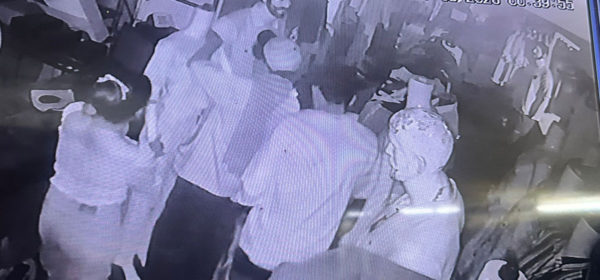 Sitabuldi Theft Spree: 5 Shops Looted Overnight, Woman Caught on CCTV in Nagpur