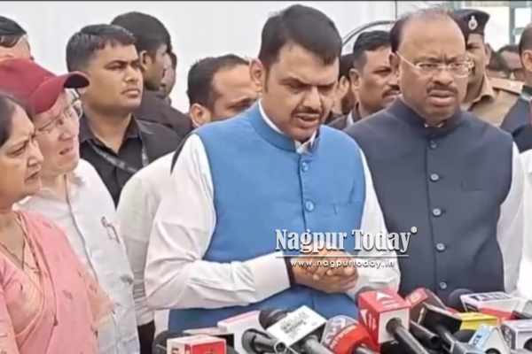 CM Fadnavis inspects waste-to-CNG plant at Bhandewadi