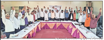 Power employees to launch state-wide protest over delay in bonus payment