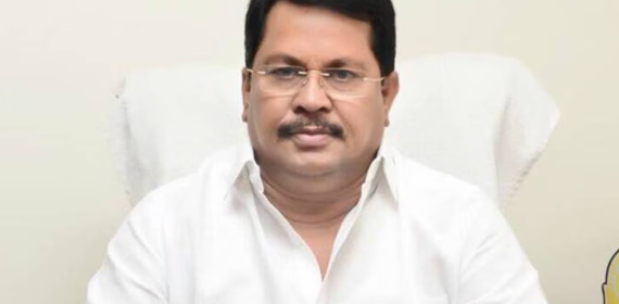 Vijay Wadettiwar Targets Mahayuti Government After Poll Results