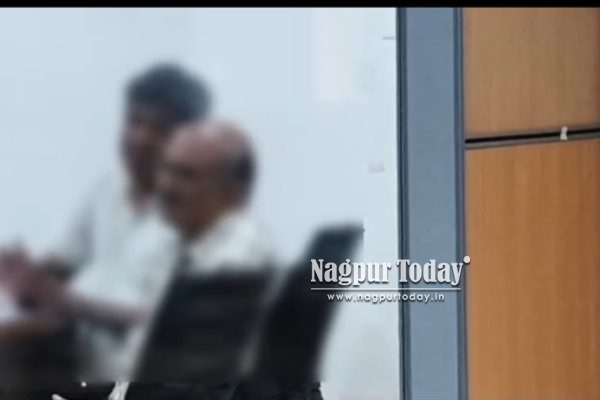 Mayo HOD, Stenographer Held by ACB Over Alleged Bribe Demand