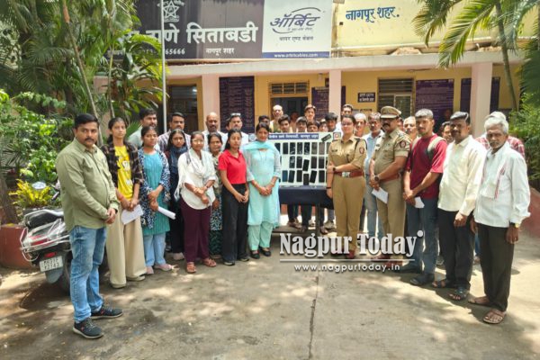 Sitabuldi Police trace and return 55 lost mobile phones worth Rs 9.5 lakh