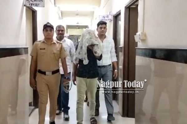 शादी का झांसा देकर बनाए संबंध, तलाक के बाद शादी से मुकरा प्रेमी