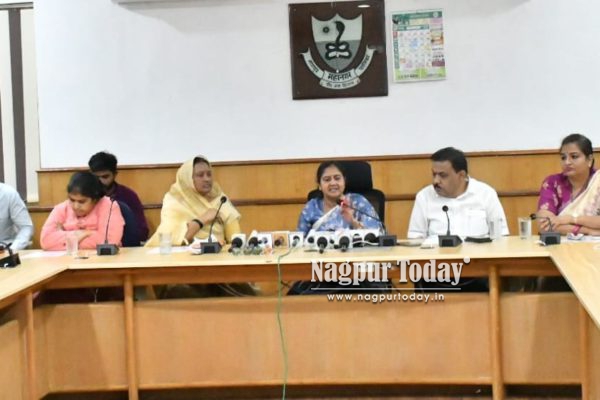 महापौरांनी केली कार्यक्रम स्थळाची पाहणी