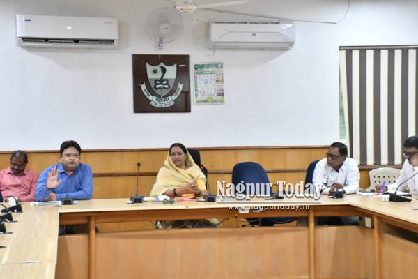 सफाई कर्मचाऱ्यांच्या प्रलंबित प्रकरणांचा तातडीने निपटारा करा