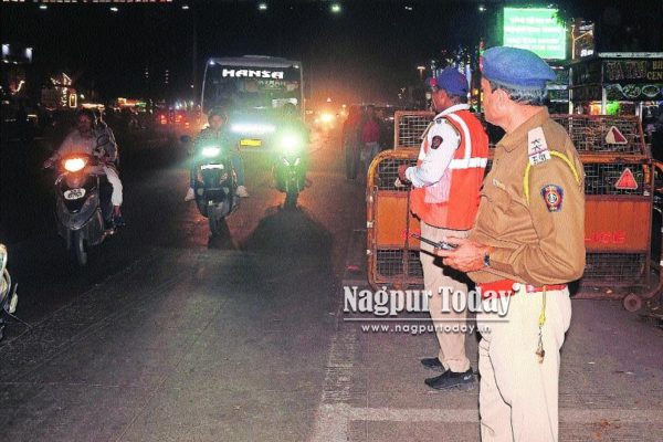 कमाल चौक में आधी रात फायरिंग, मकोका आरोपियों के बीच गैंगवार की आशंका