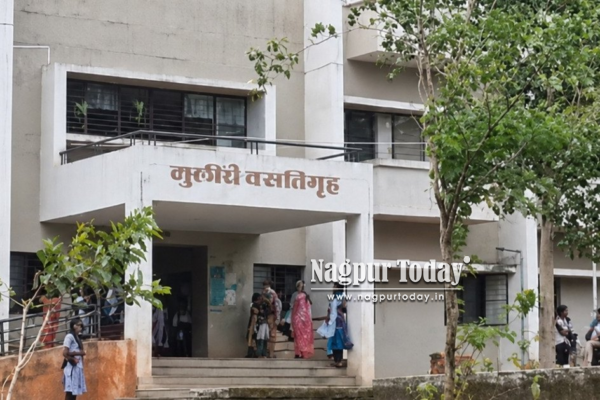 कॅगचा धक्कादायक अहवाल; सामाजिक न्याय विभागाच्या सहा अनुदानित वसतिगृहे ‘बोगस’!