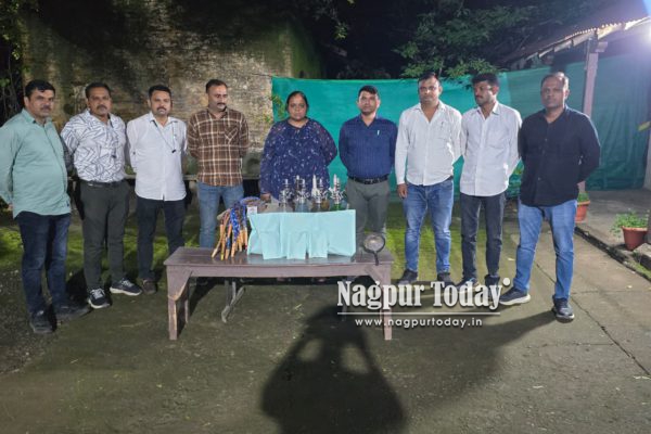 Crime Branch Raids Hookah Parlour in Sadar, Four Booked