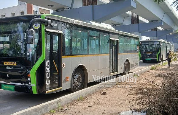 NMC’s Raksha Bandhan gift: Women, children to get free Aapli Bus rides on Aug 28