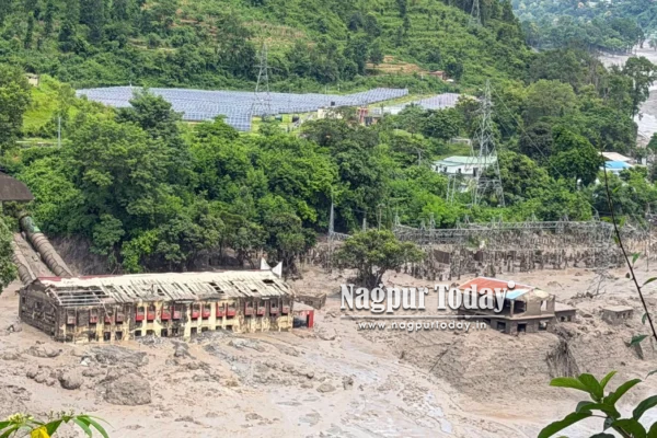 Nagpur steps up efforts to trace tourists stranded in Nepal floods