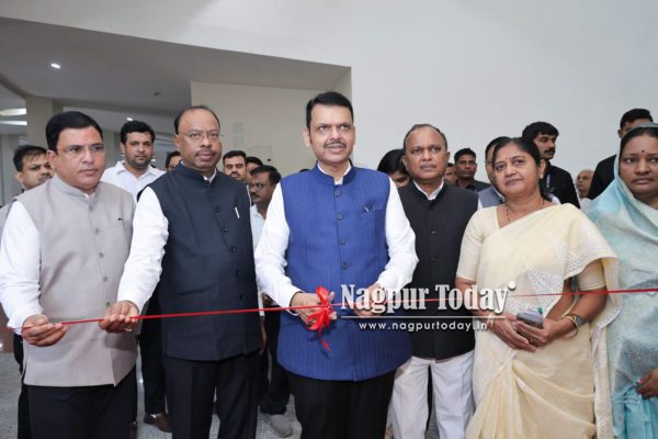 मुख्यमंत्र्यांच्या हस्ते वंदे मातरम प्रदर्शनीचे उद्घाटन हर घर तिरंगा अभियानाअंतर्गत तिरंगा रांगोळी प्रदर्शनी