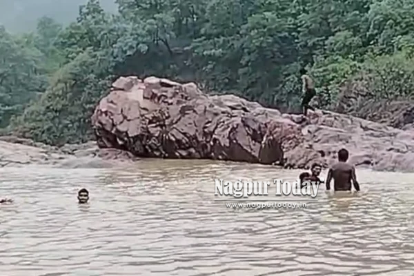 गोंदिया: मातम में बदली 15 अगस्त की मस्ती , झरने में डूबे दो दोस्त, एक का शव बरामद, दूसरे की तलाश जारी