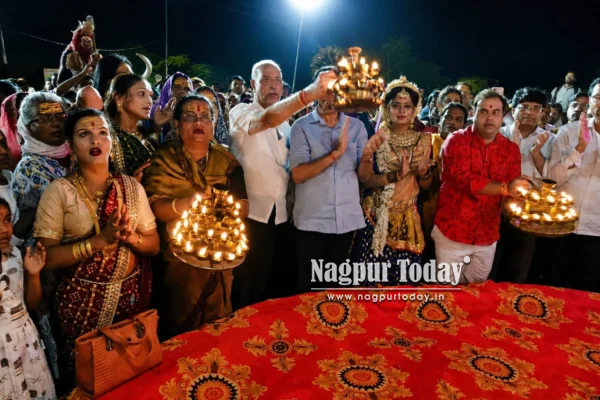 अर्धनारीश्वर बने किन्नर , मोक्षधाम में भक्ति का जलवा , महाकाल की भव्य महाआरती