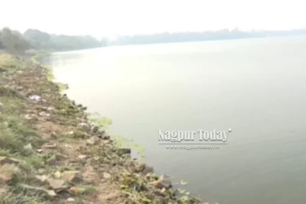 16-year-old girl rescued after jumping into Ambazari Lake in suicide attempt