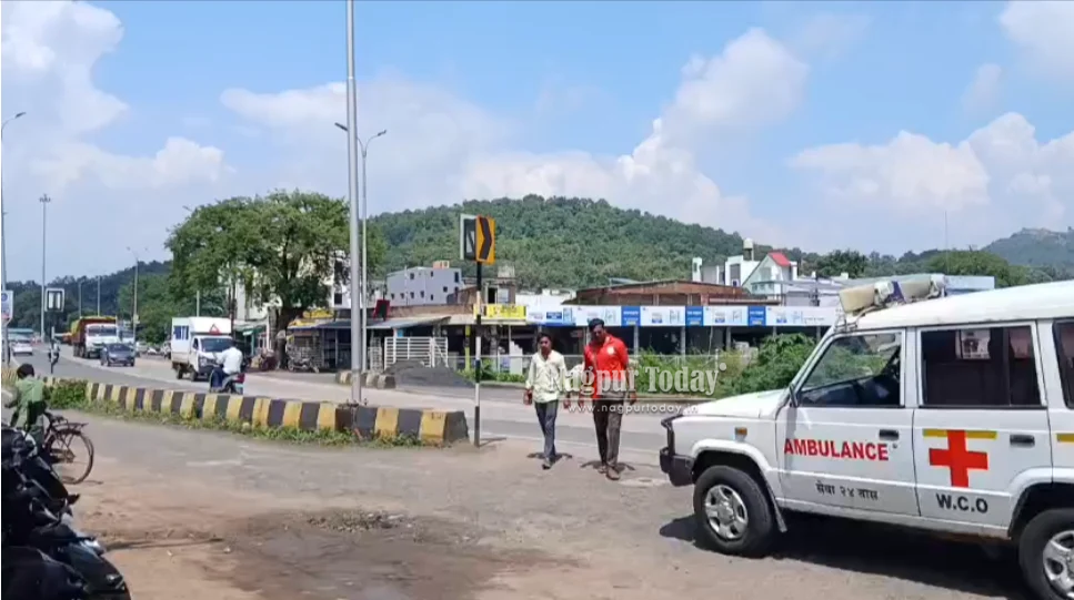 रामटेक-तुमसर महामार्गावर भीषण अपघात; आजीचा मृत्यू, १७ वर्षीय मुलगी गंभीर जखमी.