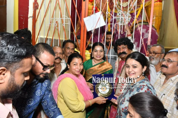 Pravin Tarde Pays Courtesy Visit to Pivli Marbat Pavilion in Nagpur