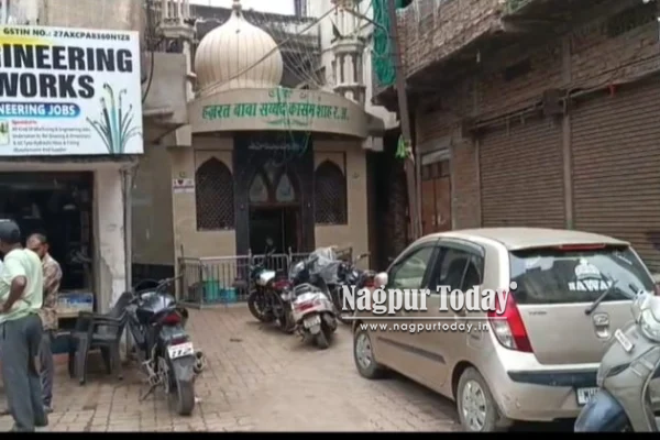 नागपुरात दरगाहसमोर किरकोळ वादातून चाकूहल्ला; युवक गंभीर जखमी