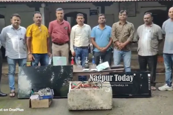 Nagpur Hookah Parlour Raid: 19 Pots Seized, 3 Held
