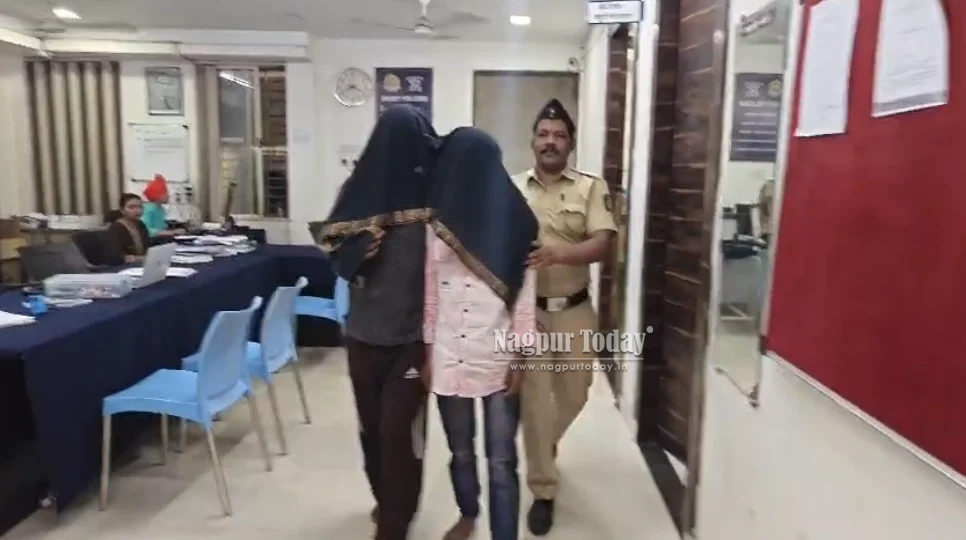 तहसील में चाकू दिखाकर ₹20 हजार रंगदारी मांगने का आरोप