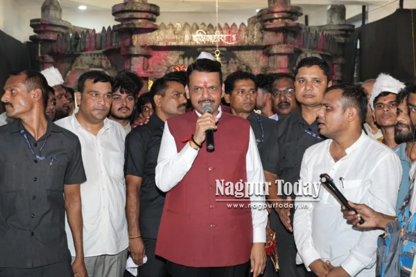Devendra Fadnavis and CP Vishwas Nangare Patil Visit VNIT Nagpur During Ganeshotsav