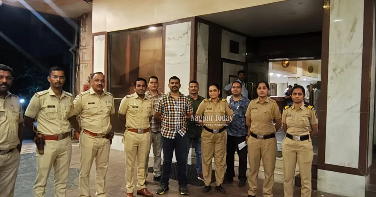 Sadar Police Raid Tuli Hotel, Minors Found Smoking Hookah