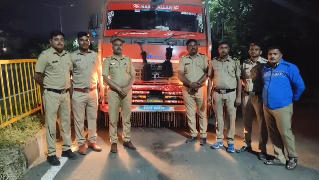 हिंगणघाट में अवैध गोवंश तस्करी पर पुलिस का शिकंजा, 16.40 लाख का माल जब्त