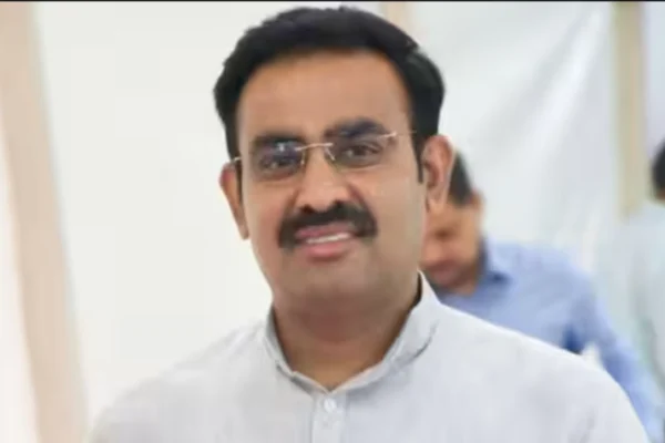 आता केळाच्या पानावर निवडणूक घ्या म्हणतील;नागपूर पदवीधर निवडणुकीतील पराभवानंतर फुकेंचा काँग्रेसला टोला