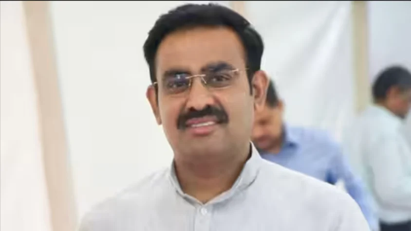 आता केळाच्या पानावर निवडणूक घ्या म्हणतील;नागपूर पदवीधर निवडणुकीतील पराभवानंतर फुकेंचा काँग्रेसला टोला