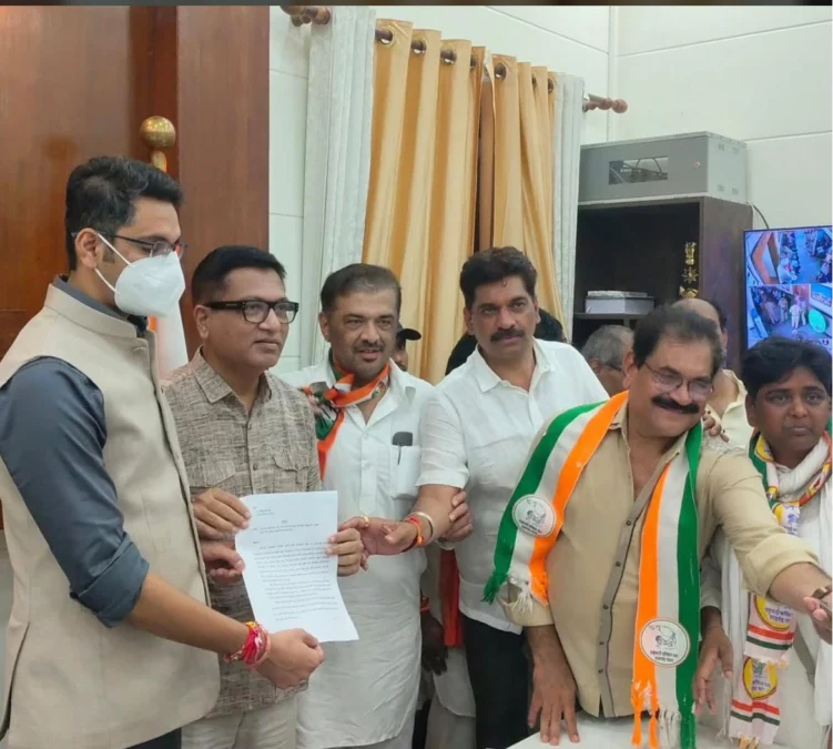नाराजों की घरवापसी, लेकिन अपनों की दूरी क्यों? नागपुर कांग्रेस में गुटबाजी का नया अध्याय!