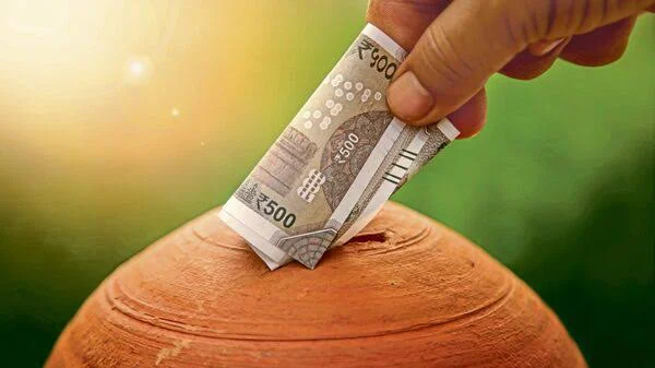 Savings Accounts for Families: When Should You Open a Separate Account for Your Child?
