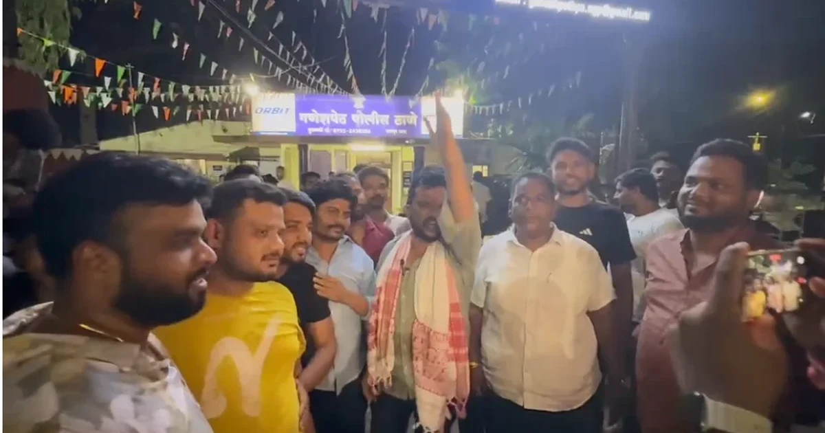 राहुल गांधी की गिरफ्तारी के विरोध में नागपुर में कांग्रेस प्रदर्शन